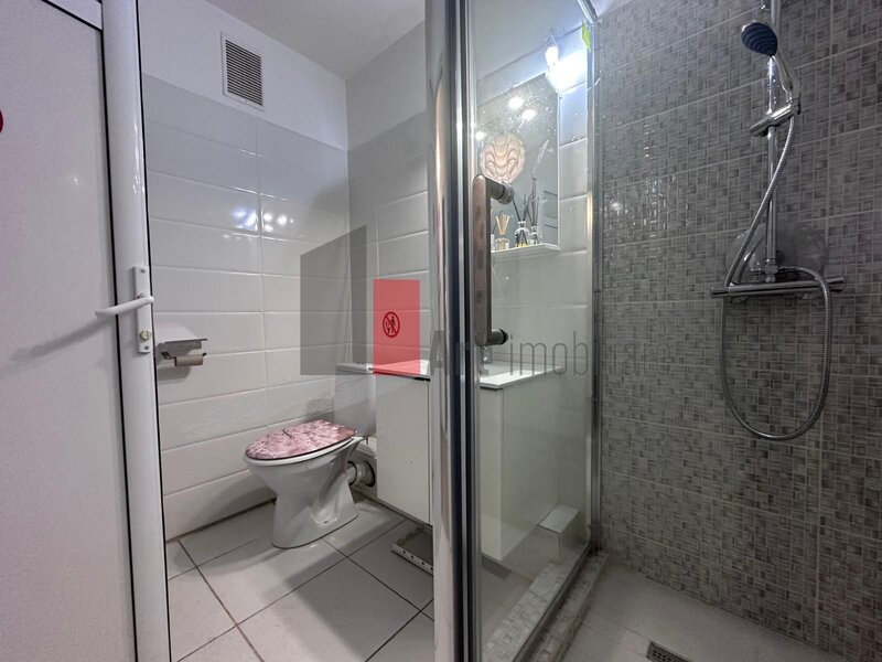 Rahova spatiu comercial de inchiriat