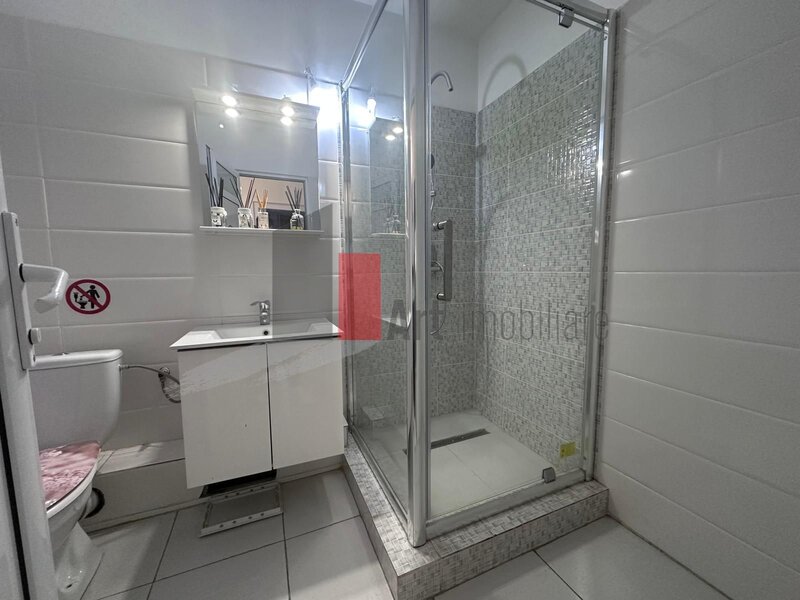 Rahova spatiu comercial de inchiriat